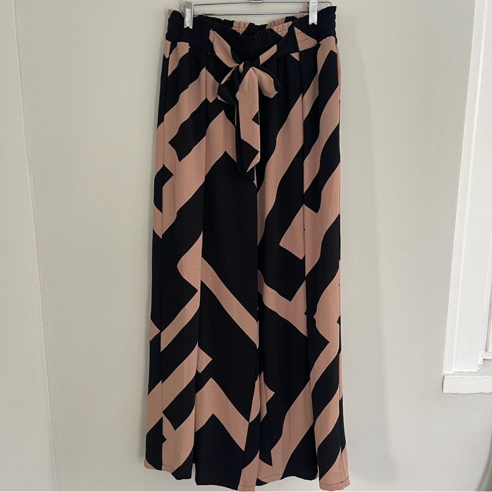 Lepunuo Black and Tan Geometric Wide-Leg Pants with Tie size M EUC - Picture 2 of 8